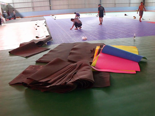 塑胶木地板羽毛球场